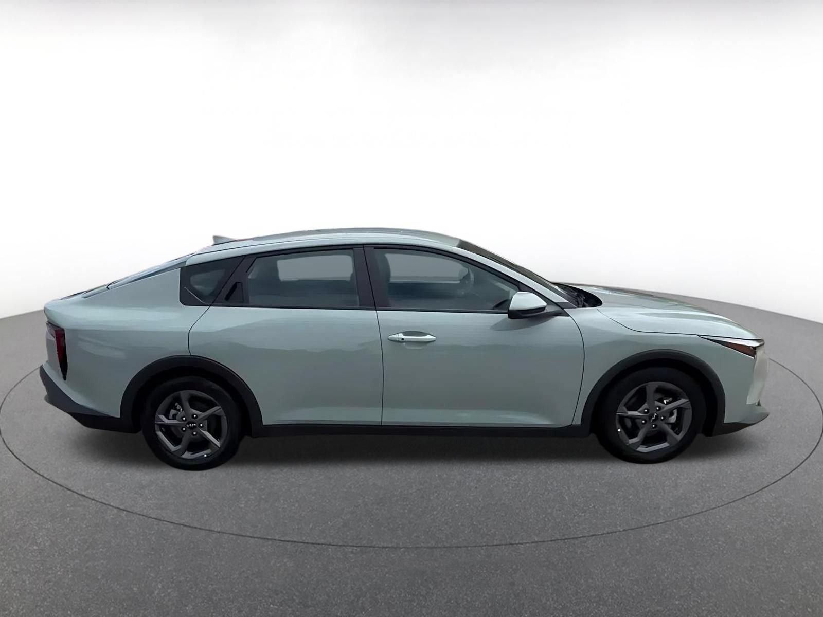 Thumbnail: 2025 Kia K4 - 15
