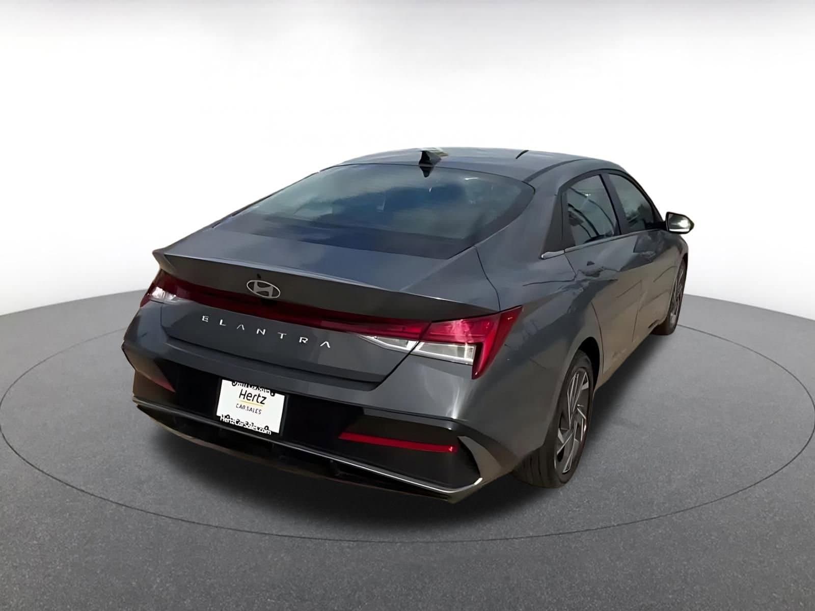 Thumbnail: 2025 Hyundai Elantra - 11