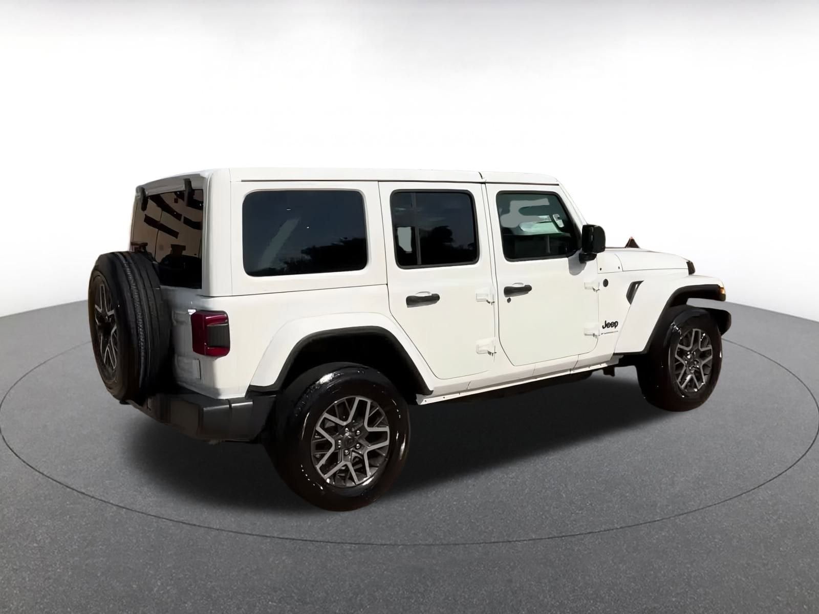 Thumbnail: 2025 Jeep Wrangler - 14