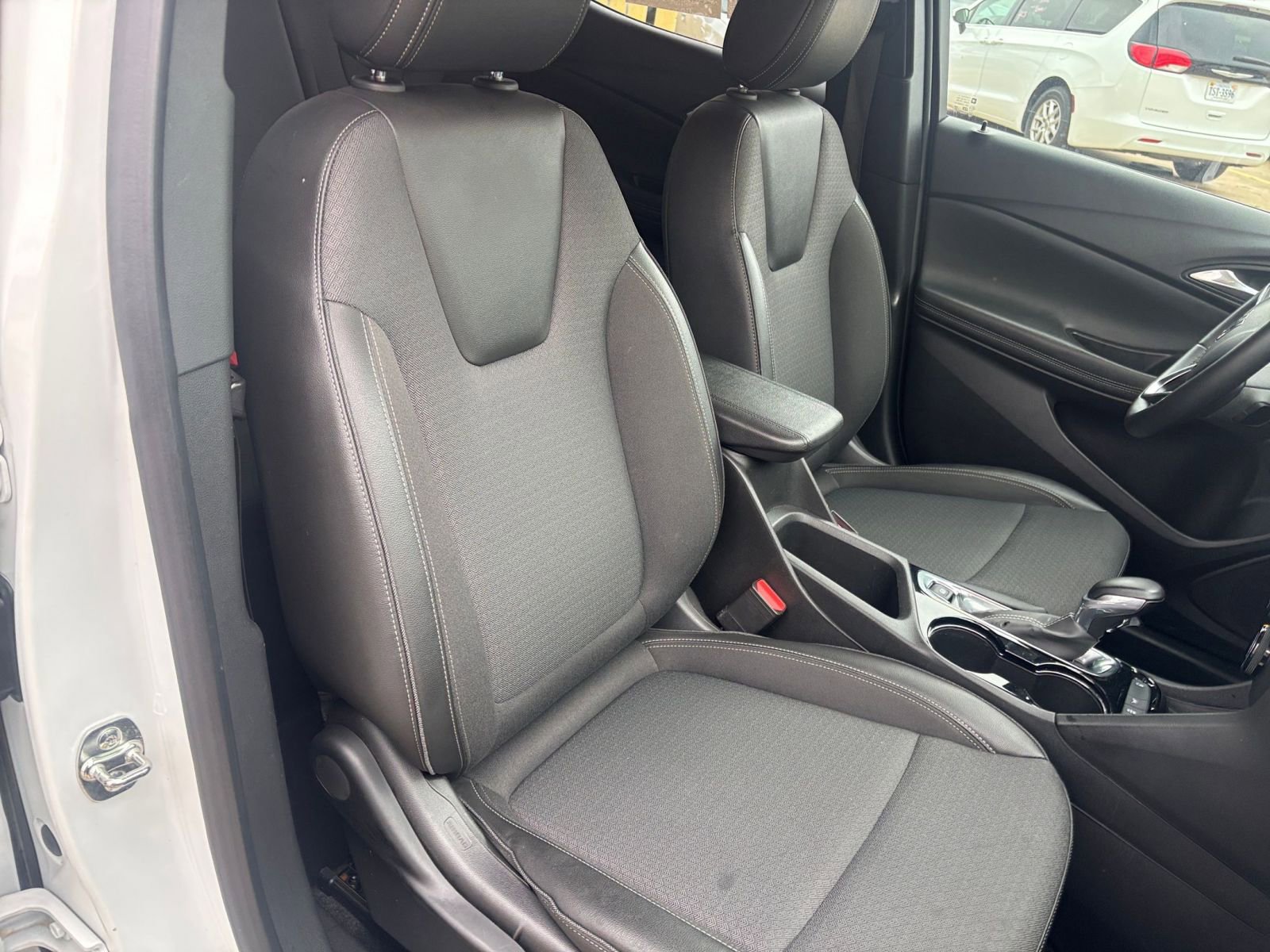 Thumbnail: 2025 Buick Encore GX - 35