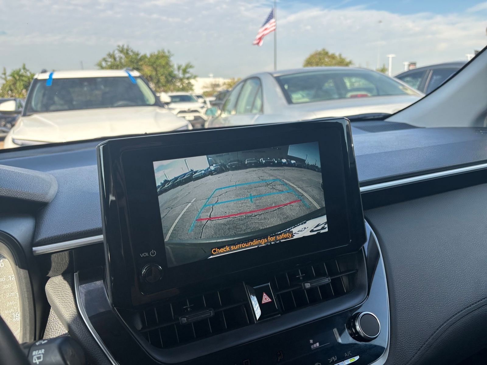 Thumbnail: 2025 Toyota Corolla Cross - 17