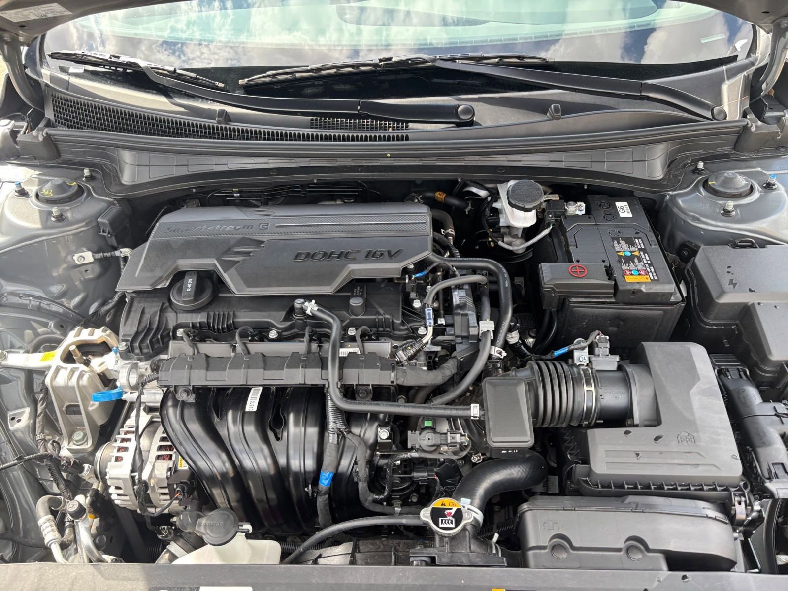 Thumbnail: 2025 Hyundai Elantra - 33