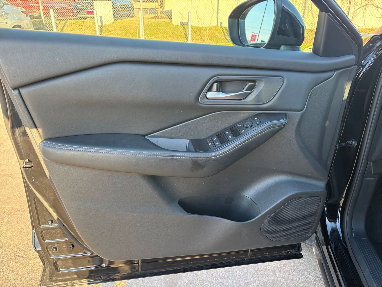 Thumbnail: 2025 Nissan Rogue - 18