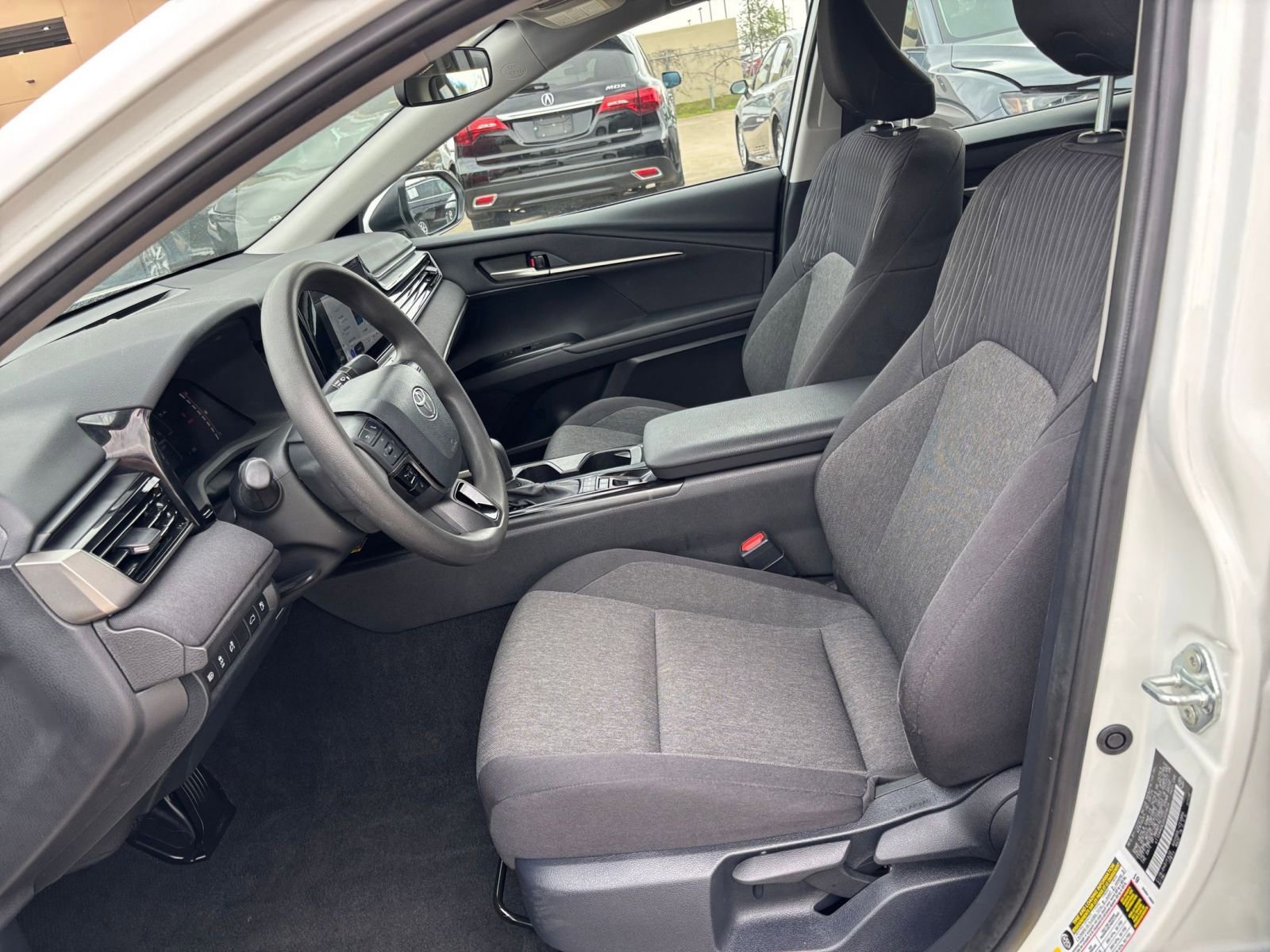 Thumbnail: 2025 Toyota Camry - 25