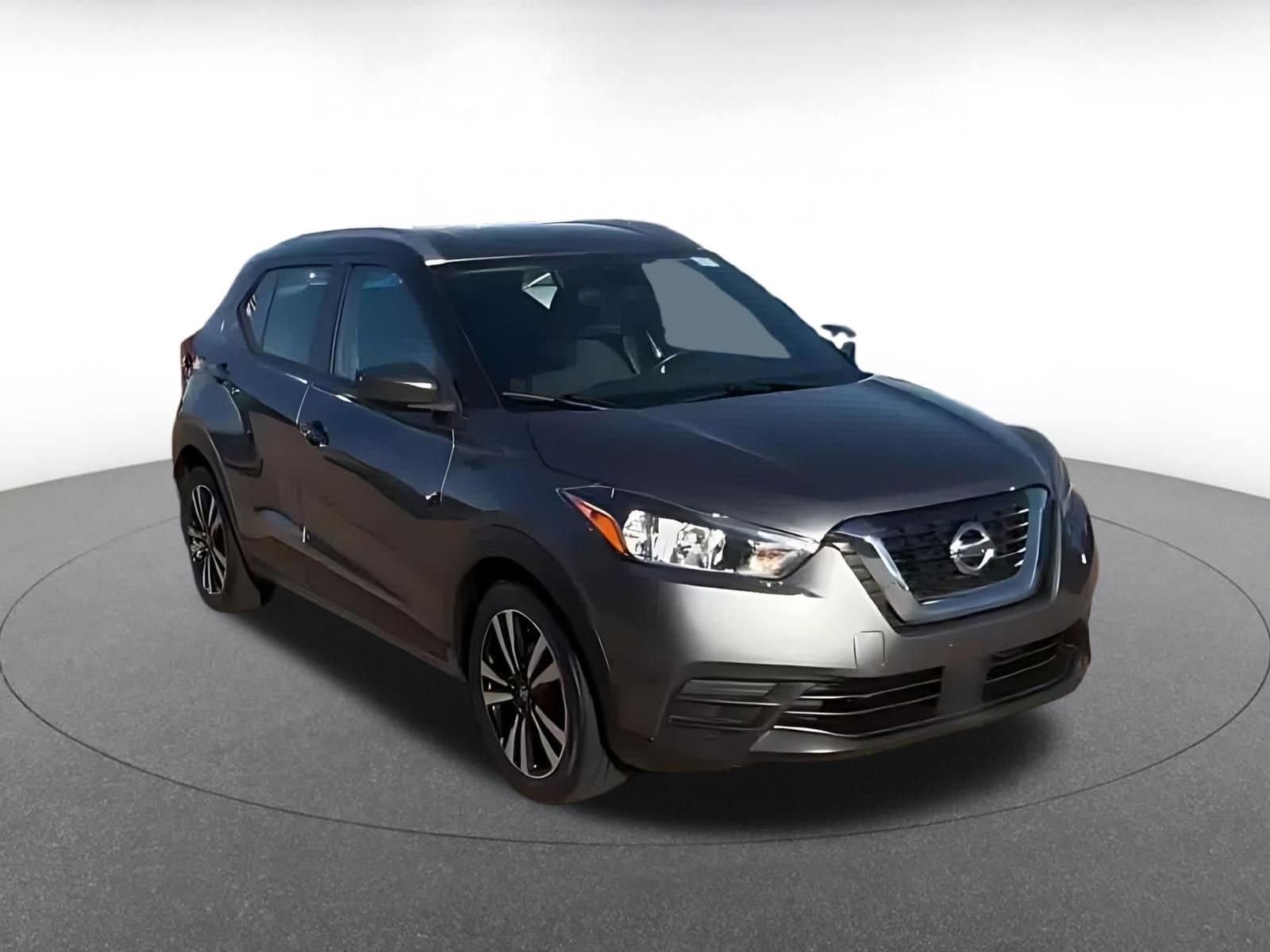 Thumbnail: 2020 Nissan Kicks - 3