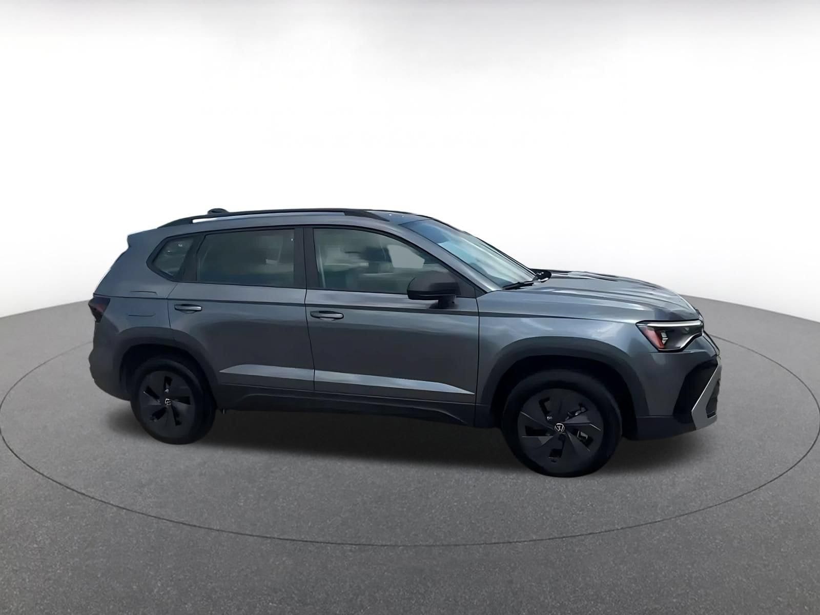 Thumbnail: 2026 Volkswagen Taos - 2