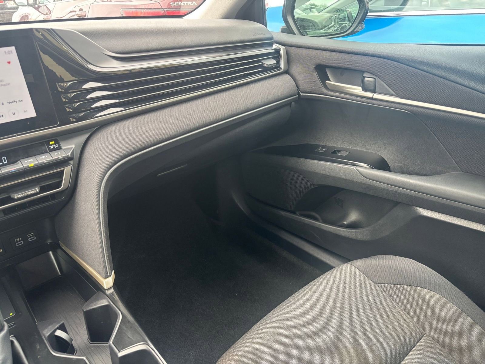 Thumbnail: 2025 Toyota Camry - 34