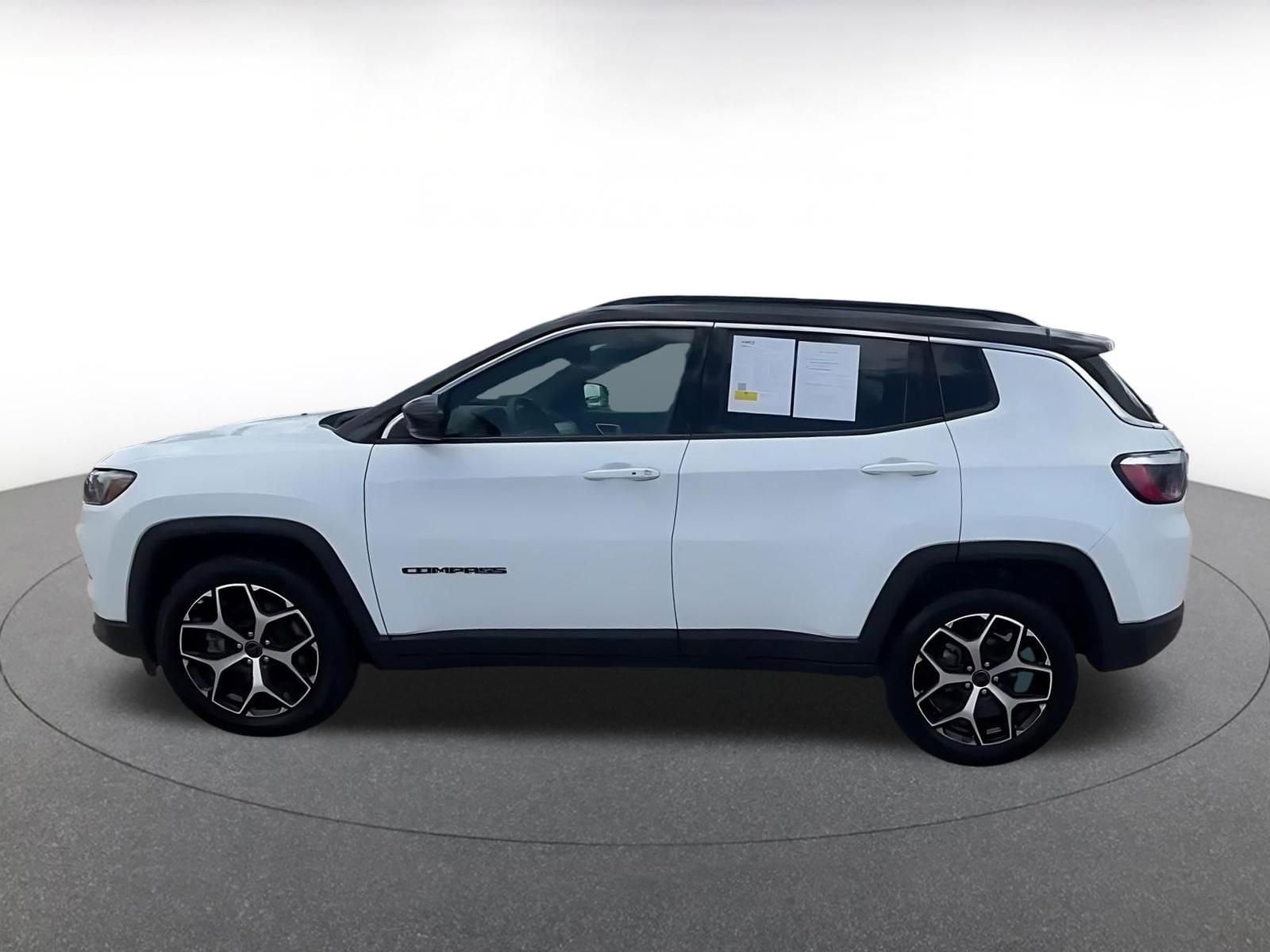 Thumbnail: 2025 Jeep Compass - 9
