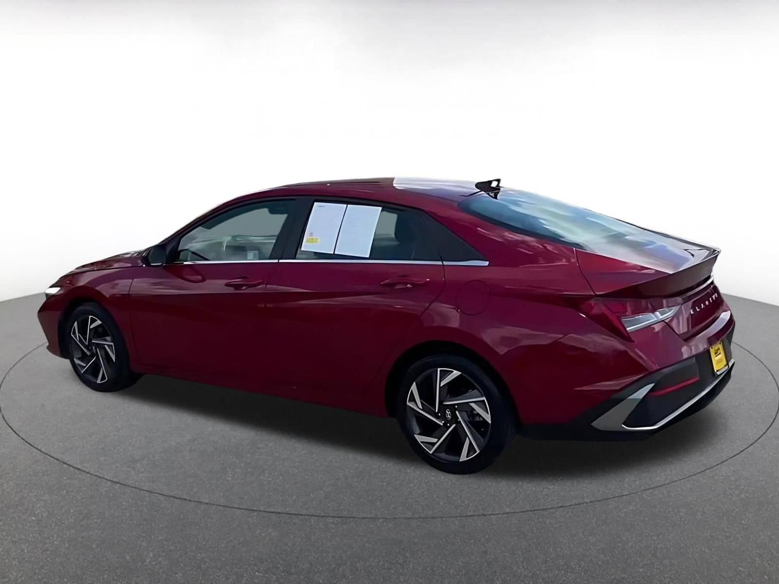 Thumbnail: 2025 Hyundai Elantra - 15