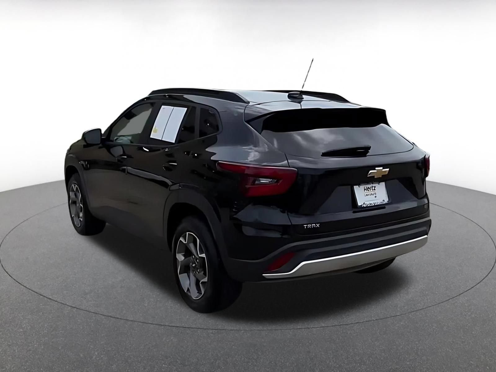 Thumbnail: 2025 Chevrolet Trax - 11