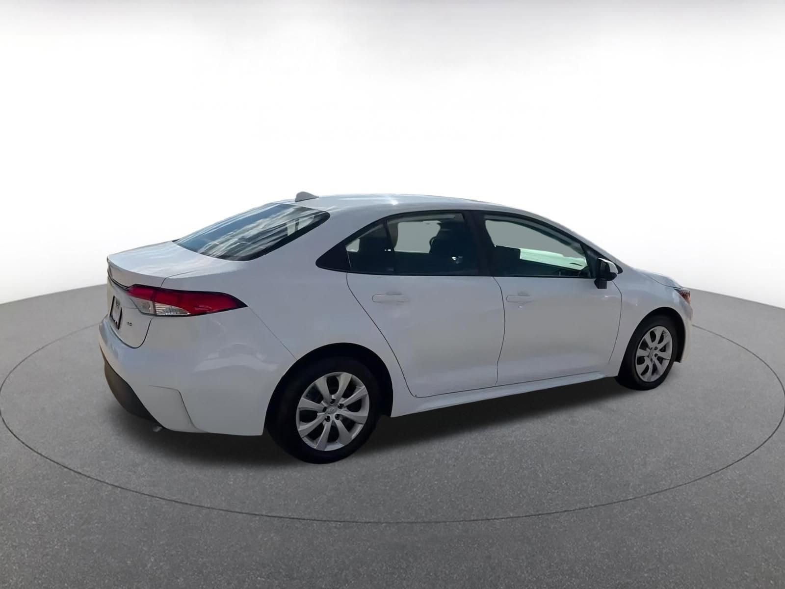 Thumbnail: 2025 Toyota Corolla - 14