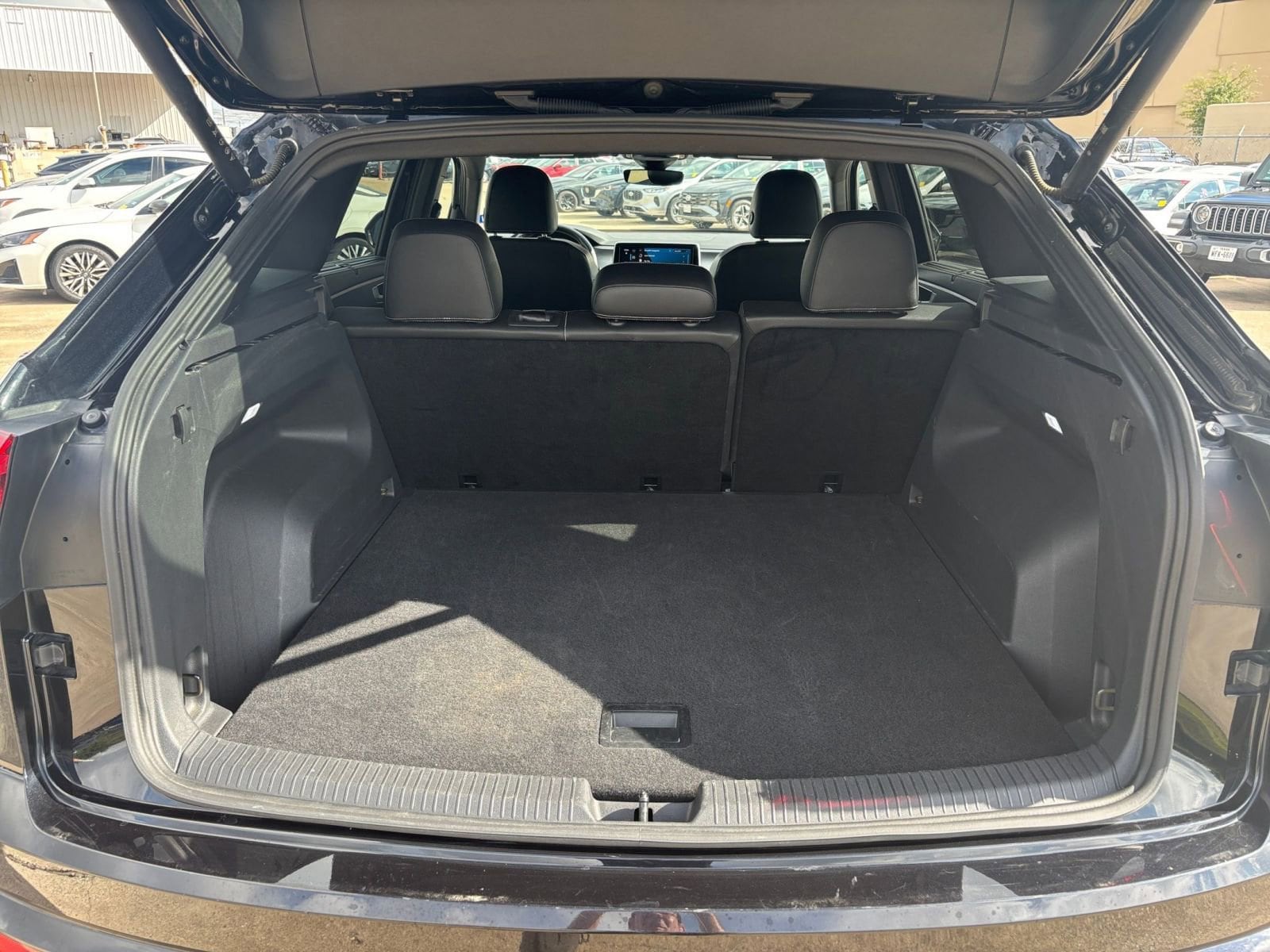 Thumbnail: 2025 Volkswagen Atlas - 31