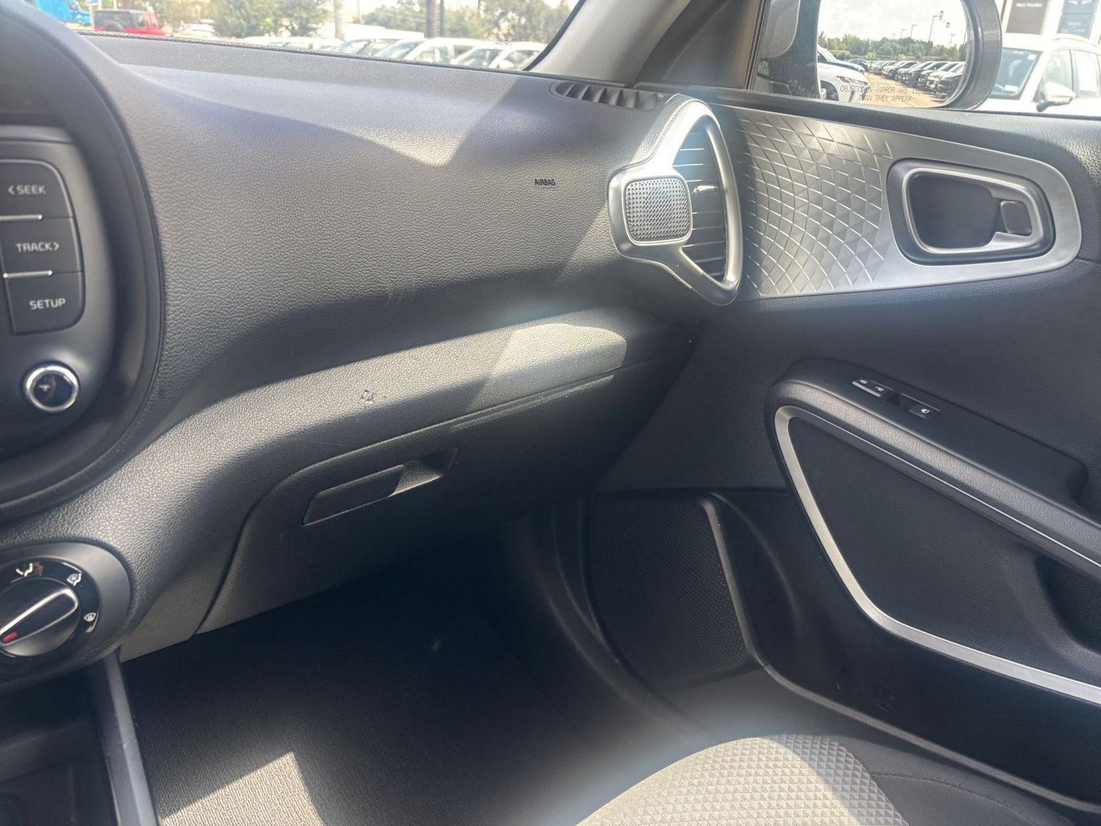 Thumbnail: 2025 Kia Soul - 32