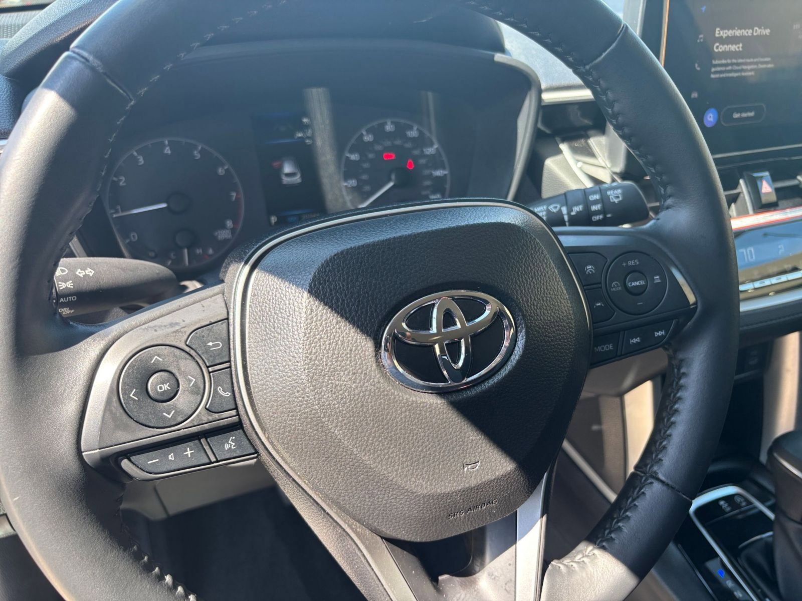 Thumbnail: 2025 Toyota Corolla Cross - 27