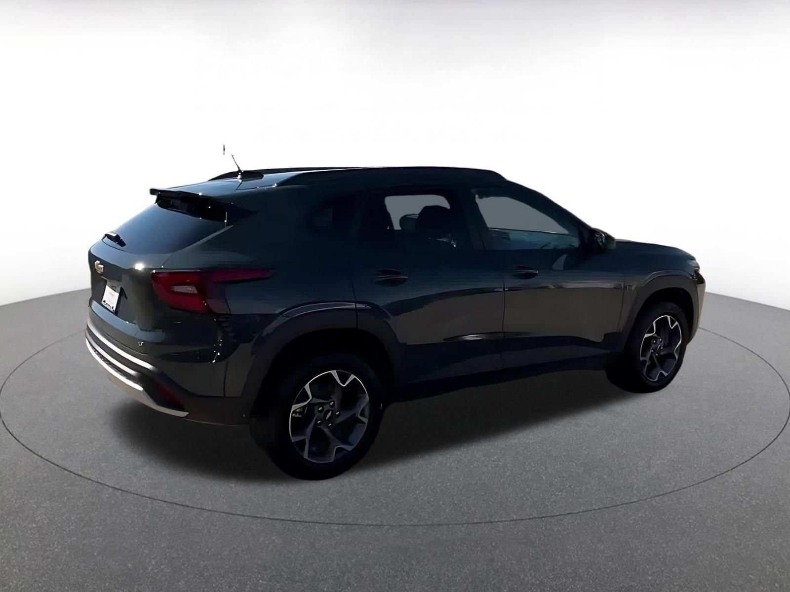 Thumbnail: 2025 Chevrolet Trax - 15