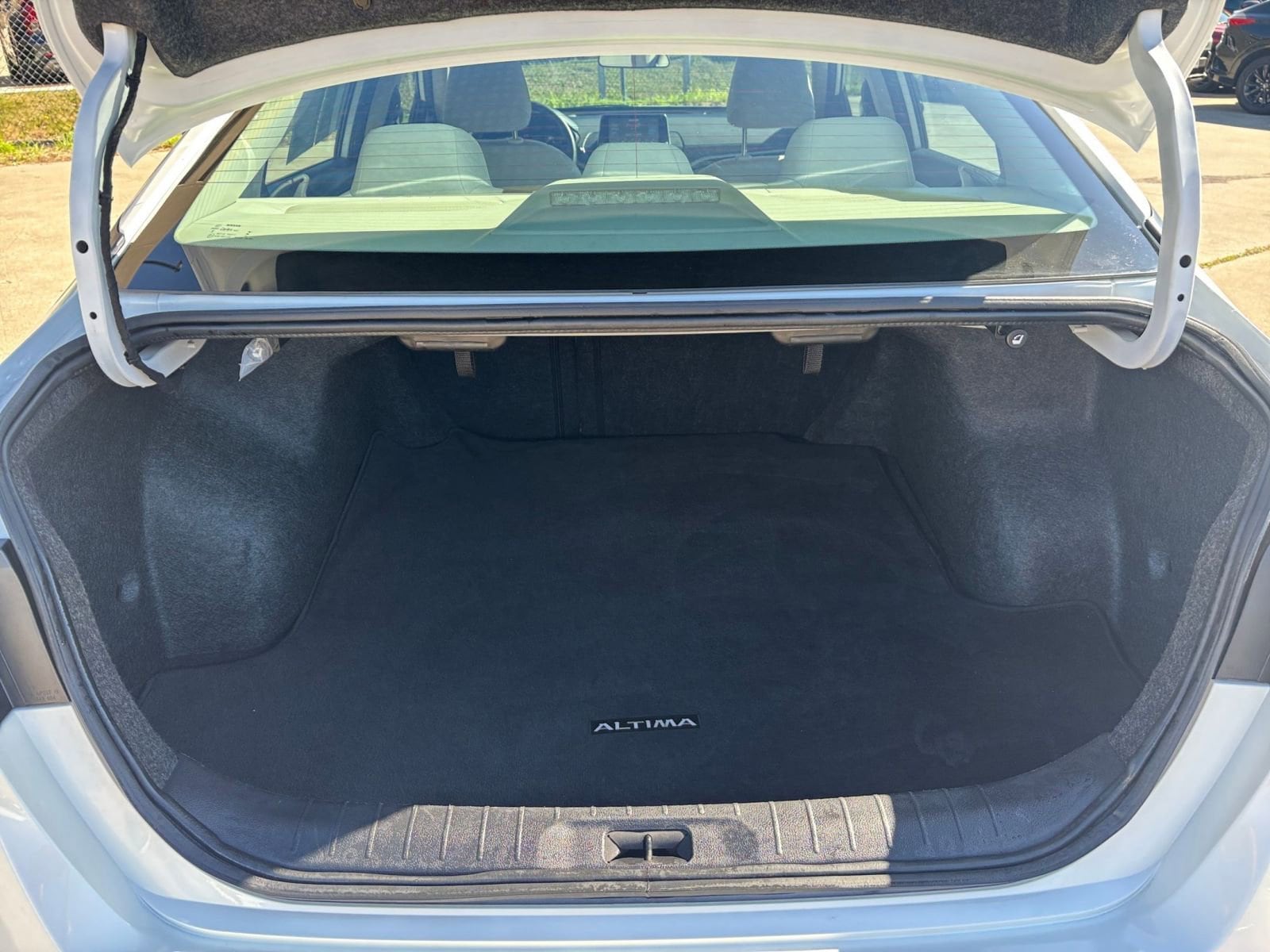 Thumbnail: 2025 Nissan Altima - 30