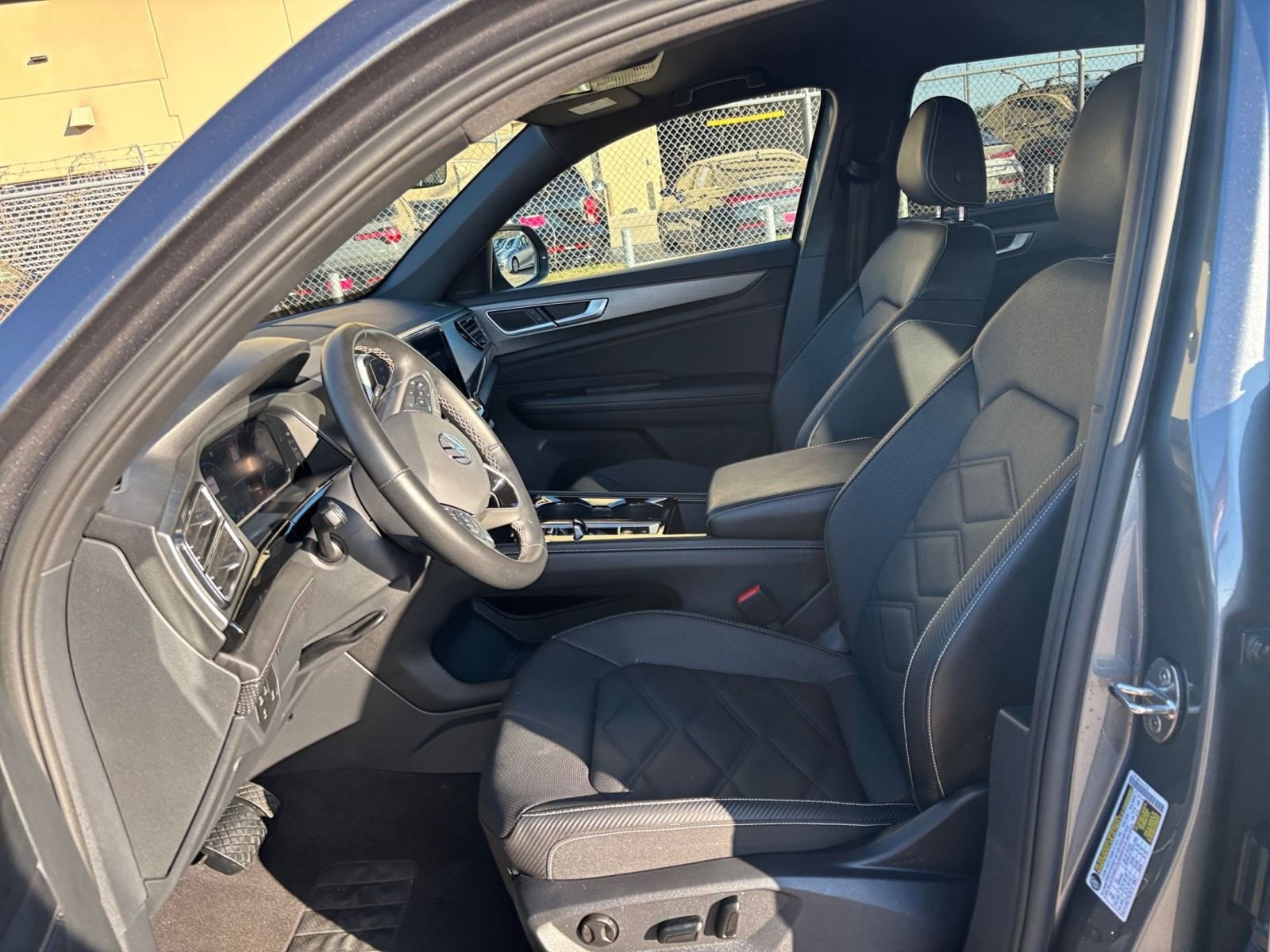 Thumbnail: 2025 Volkswagen Atlas - 28