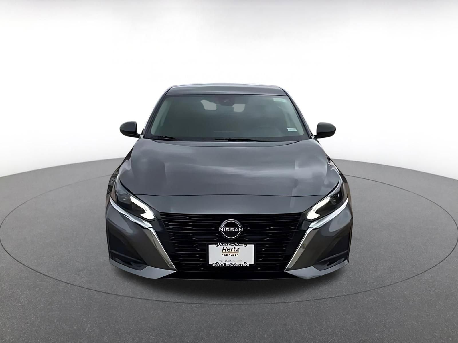 Thumbnail: 2025 Nissan Altima - 4