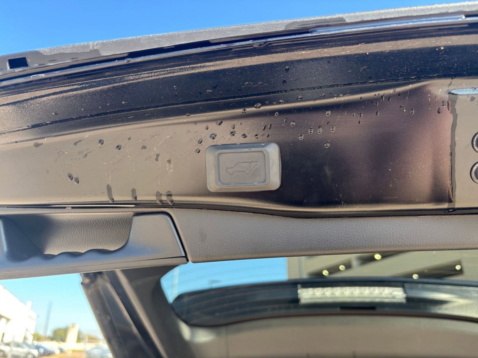 Thumbnail: 2025 Toyota RAV4 - 23