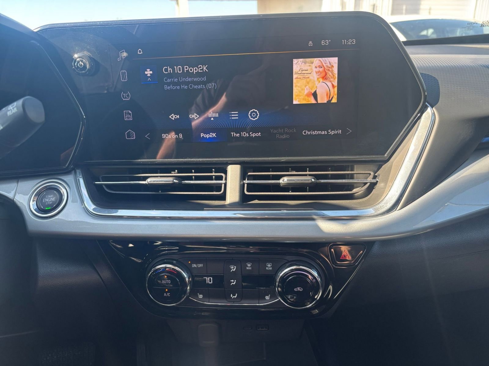 Thumbnail: 2025 Chevrolet Trax - 18