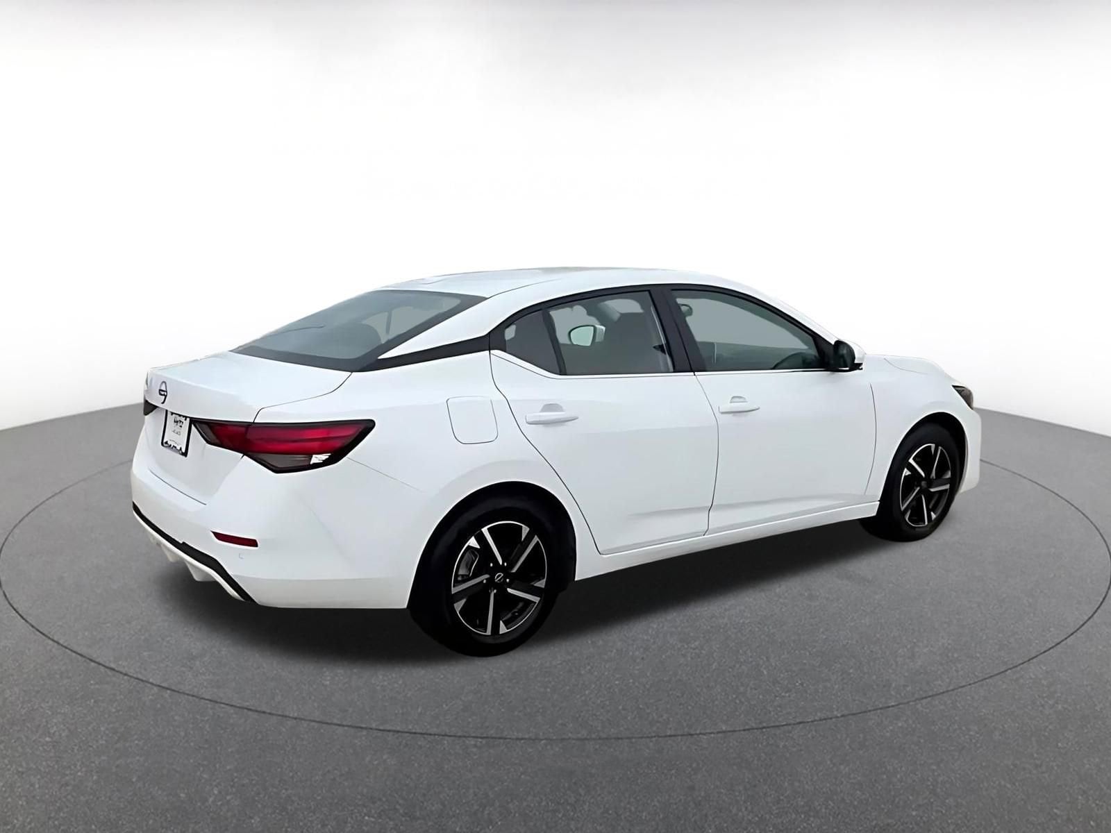 Thumbnail: 2025 Nissan Sentra - 14