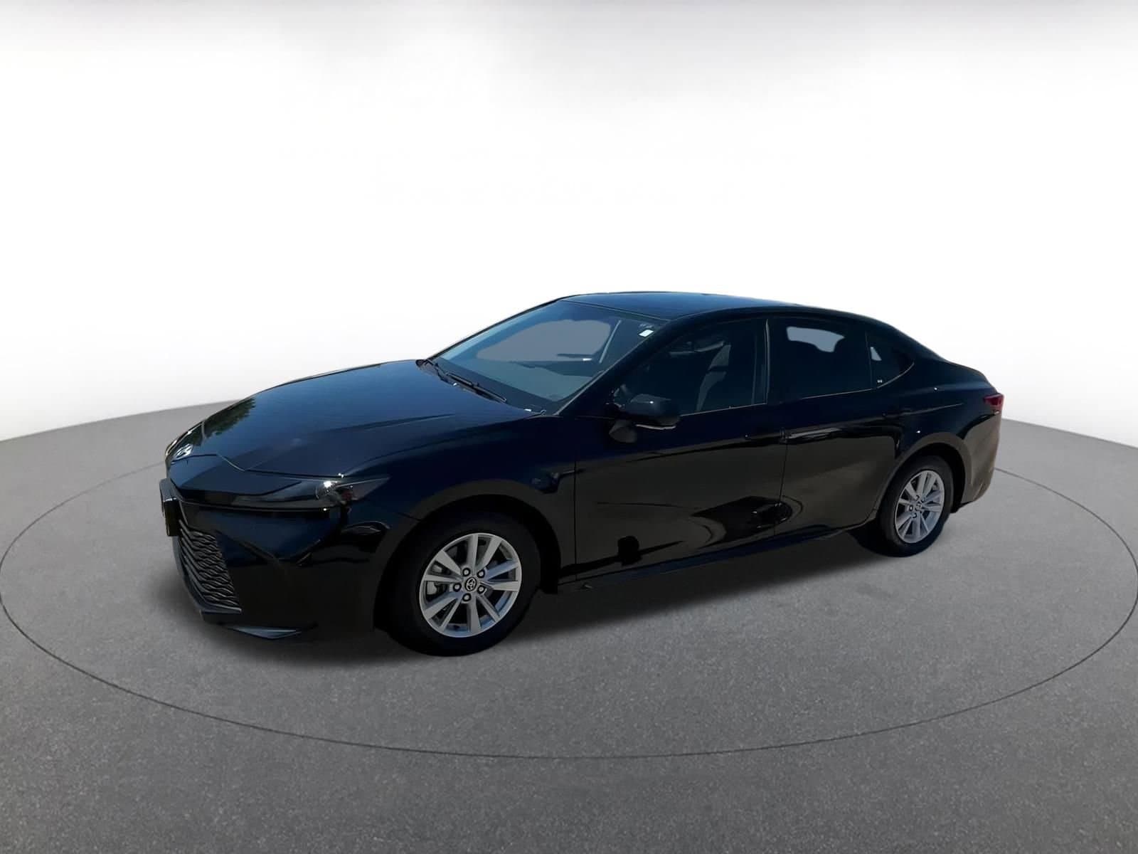 2025 Toyota Camry LE 5