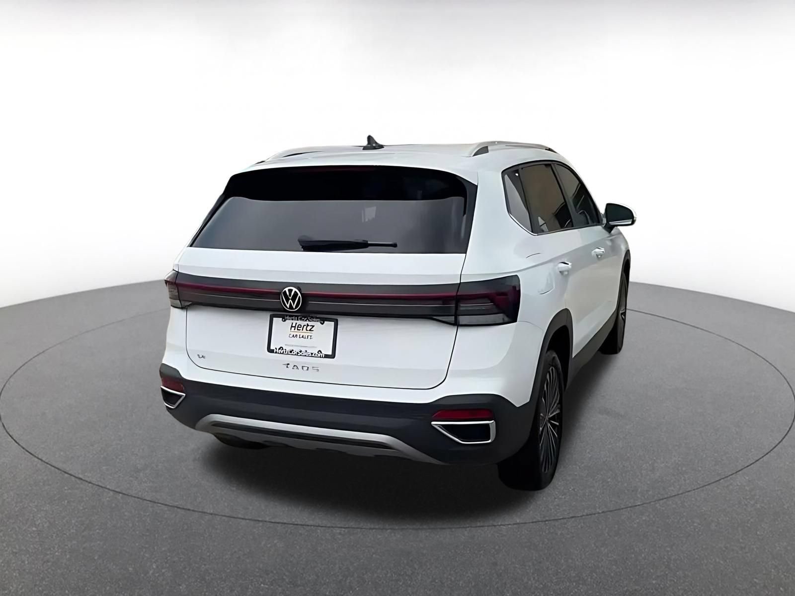 Thumbnail: 2026 Volkswagen Taos - 14