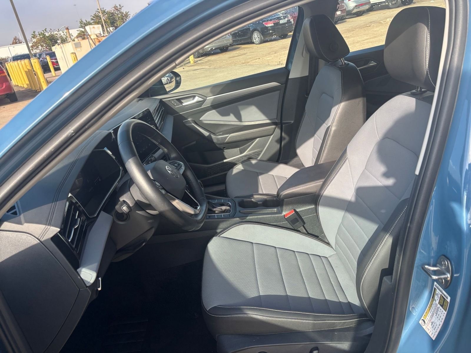 Thumbnail: 2025 Volkswagen Jetta - 25