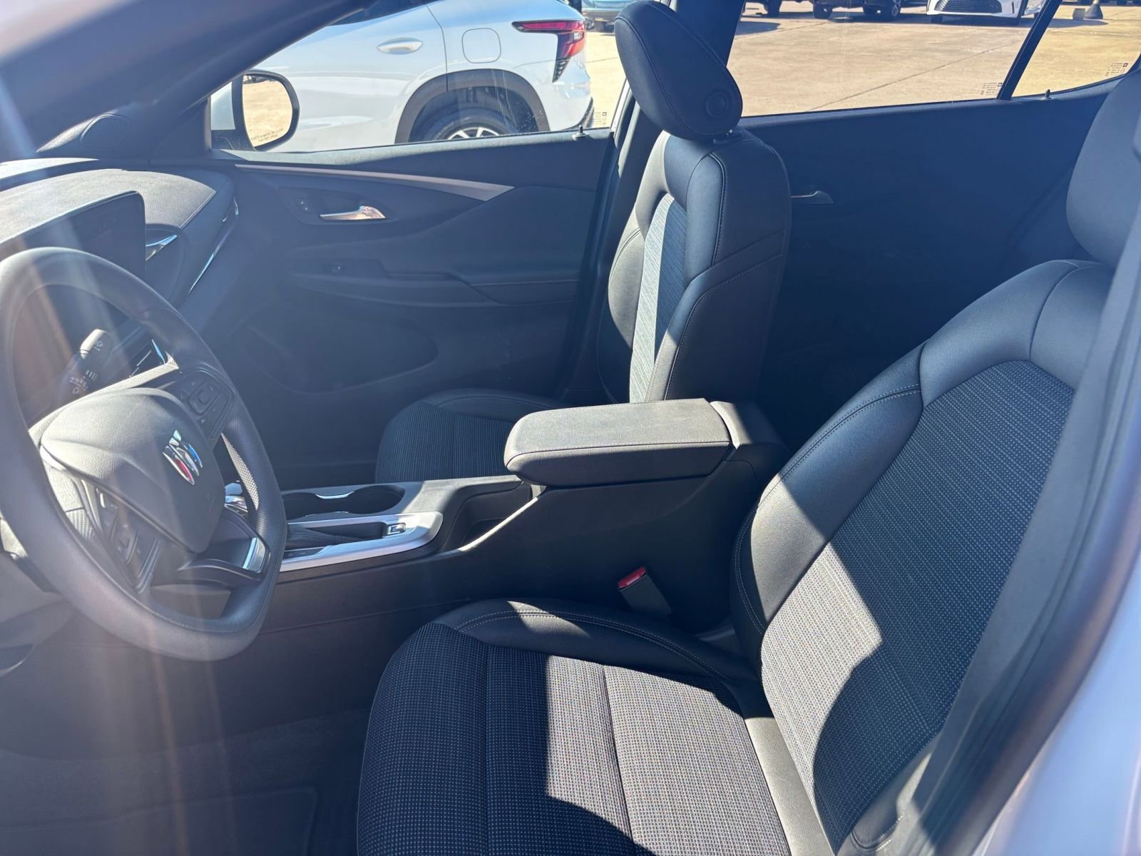 Thumbnail: 2025 Buick Envista - 24