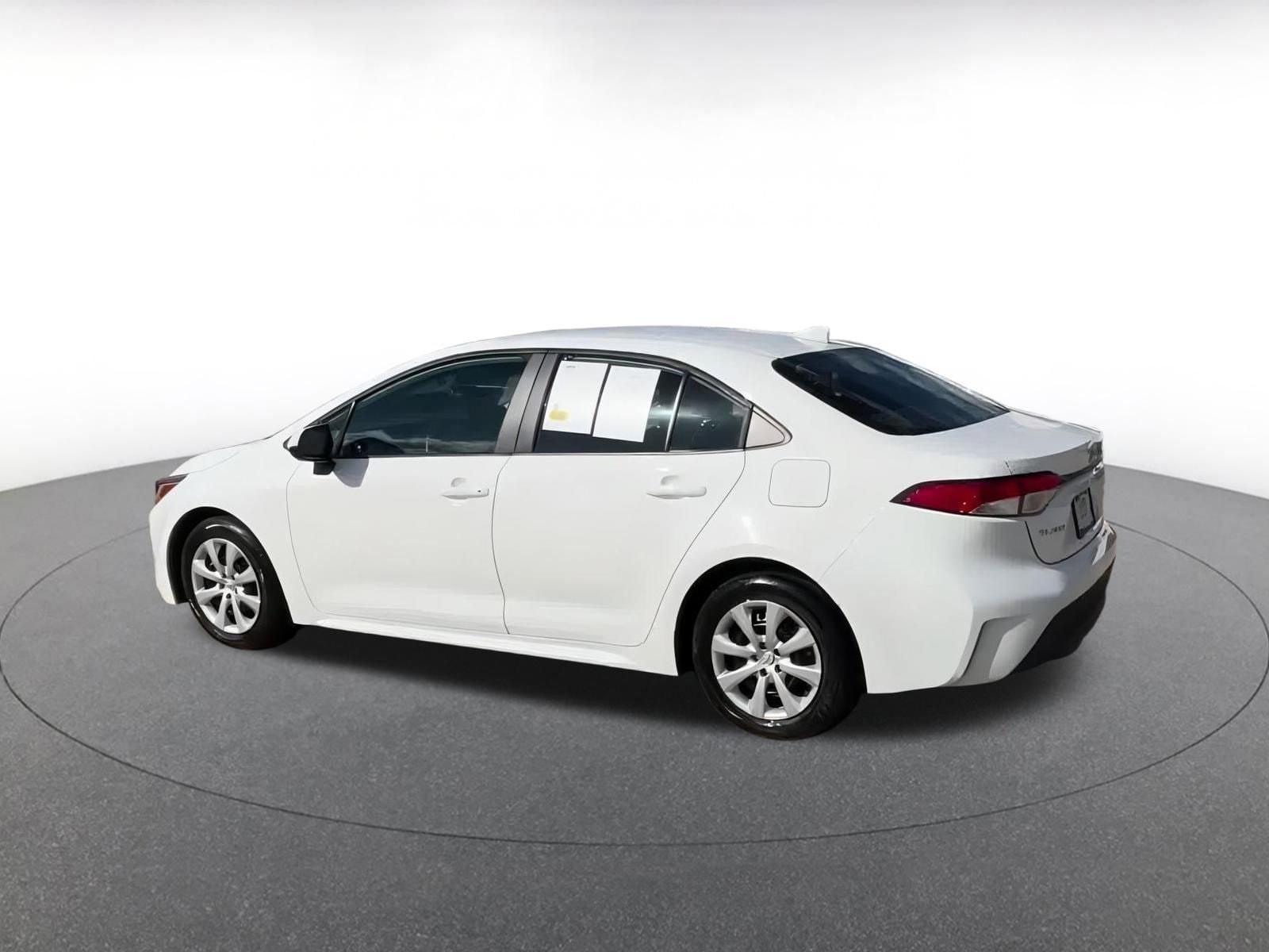 Thumbnail: 2025 Toyota Corolla - 9