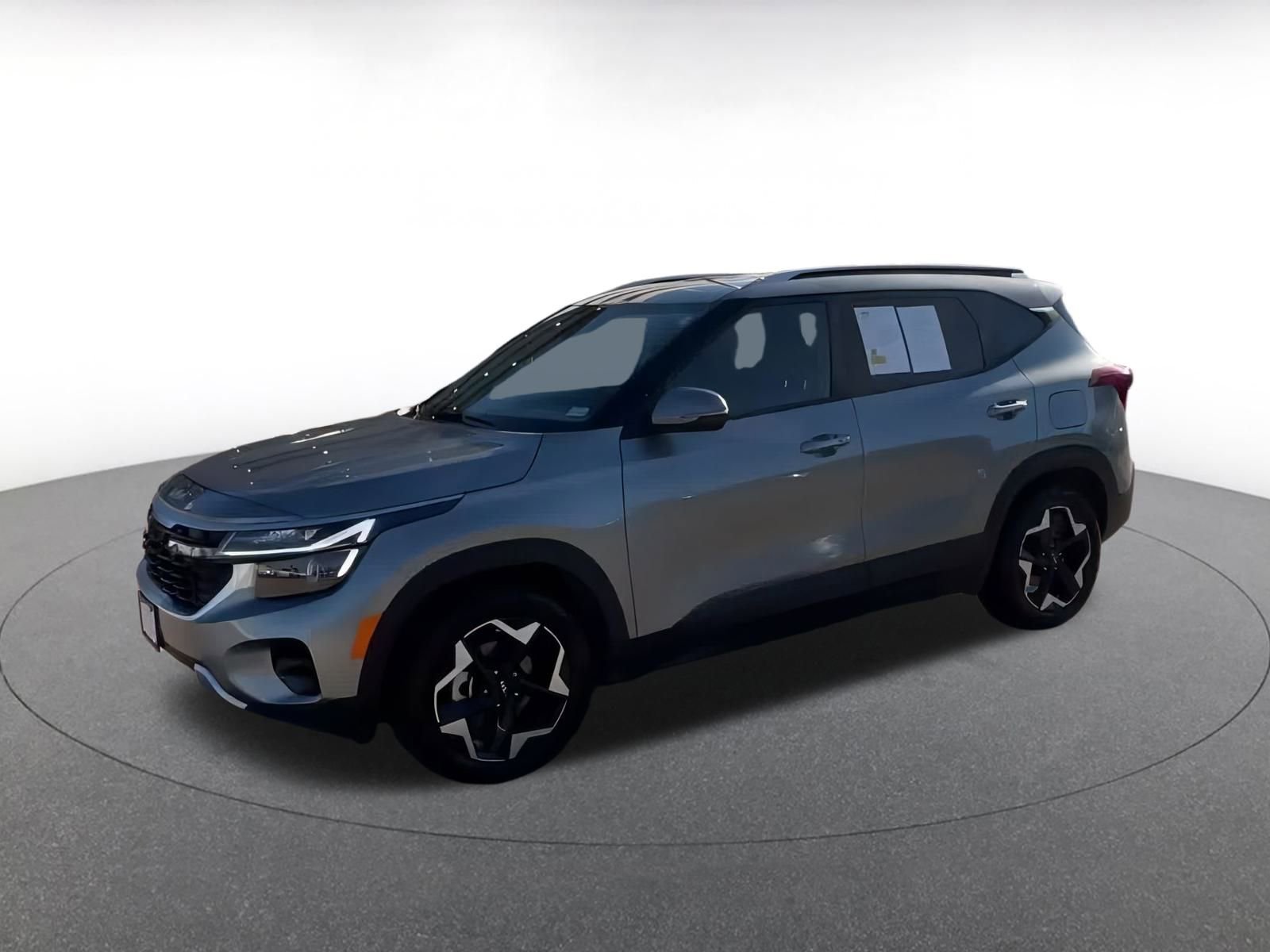 Thumbnail: 2025 Kia Seltos - 8