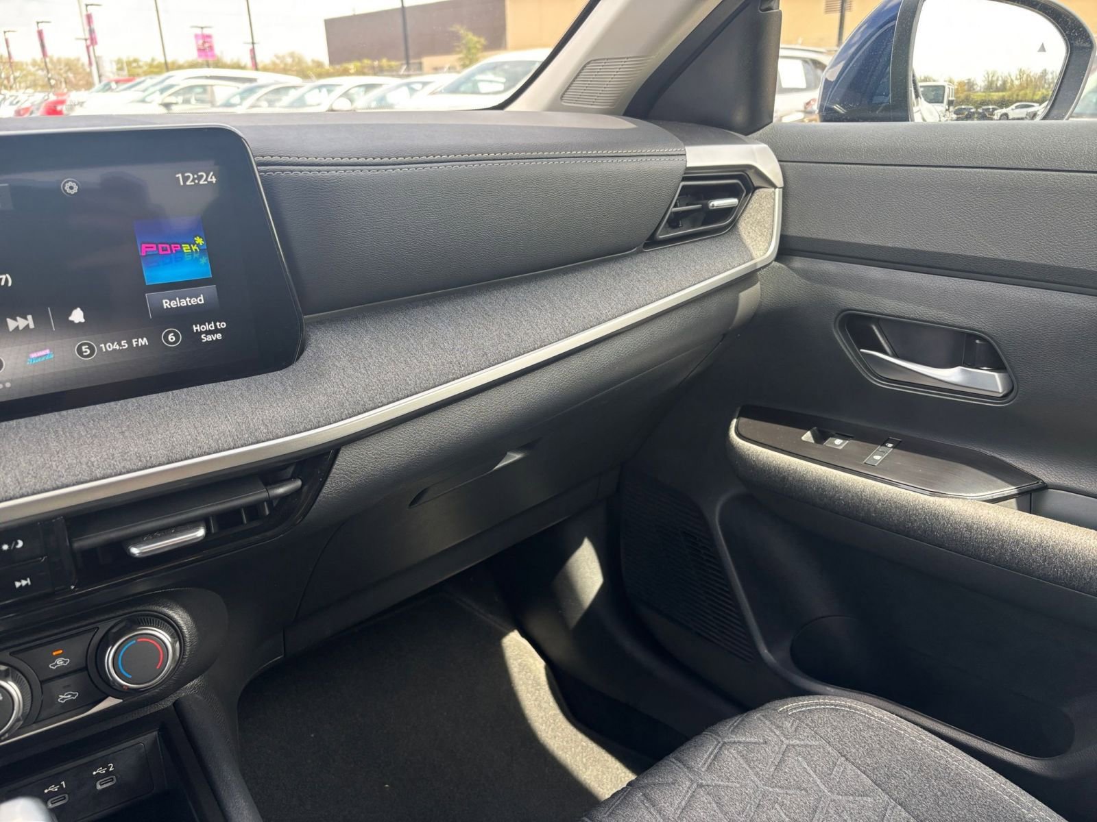 Thumbnail: 2025 Nissan Kicks - 33