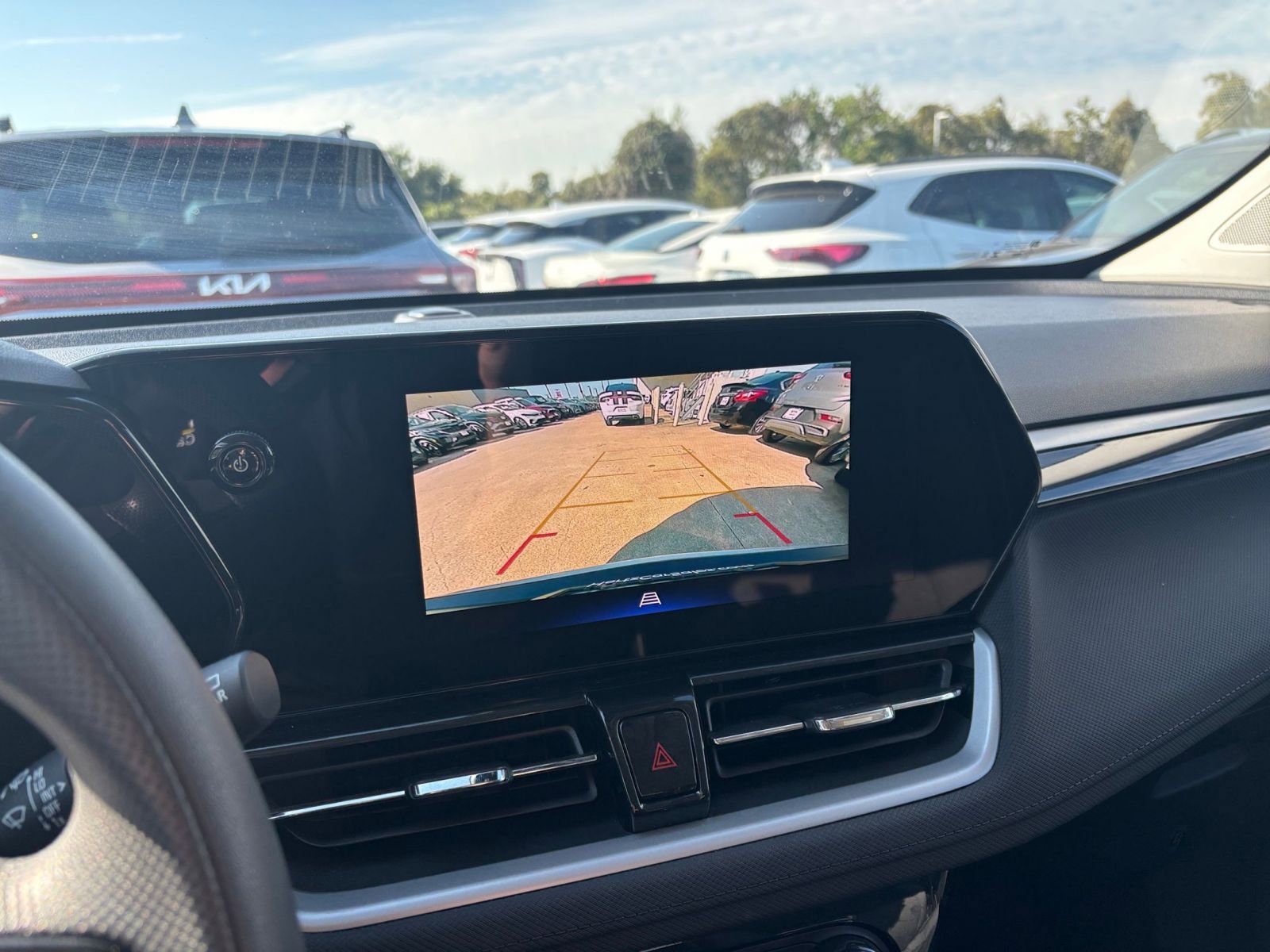 Thumbnail: 2025 Chevrolet TrailBlazer - 17