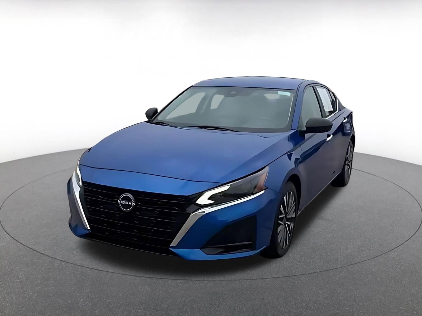 Thumbnail: 2025 Nissan Altima - 8