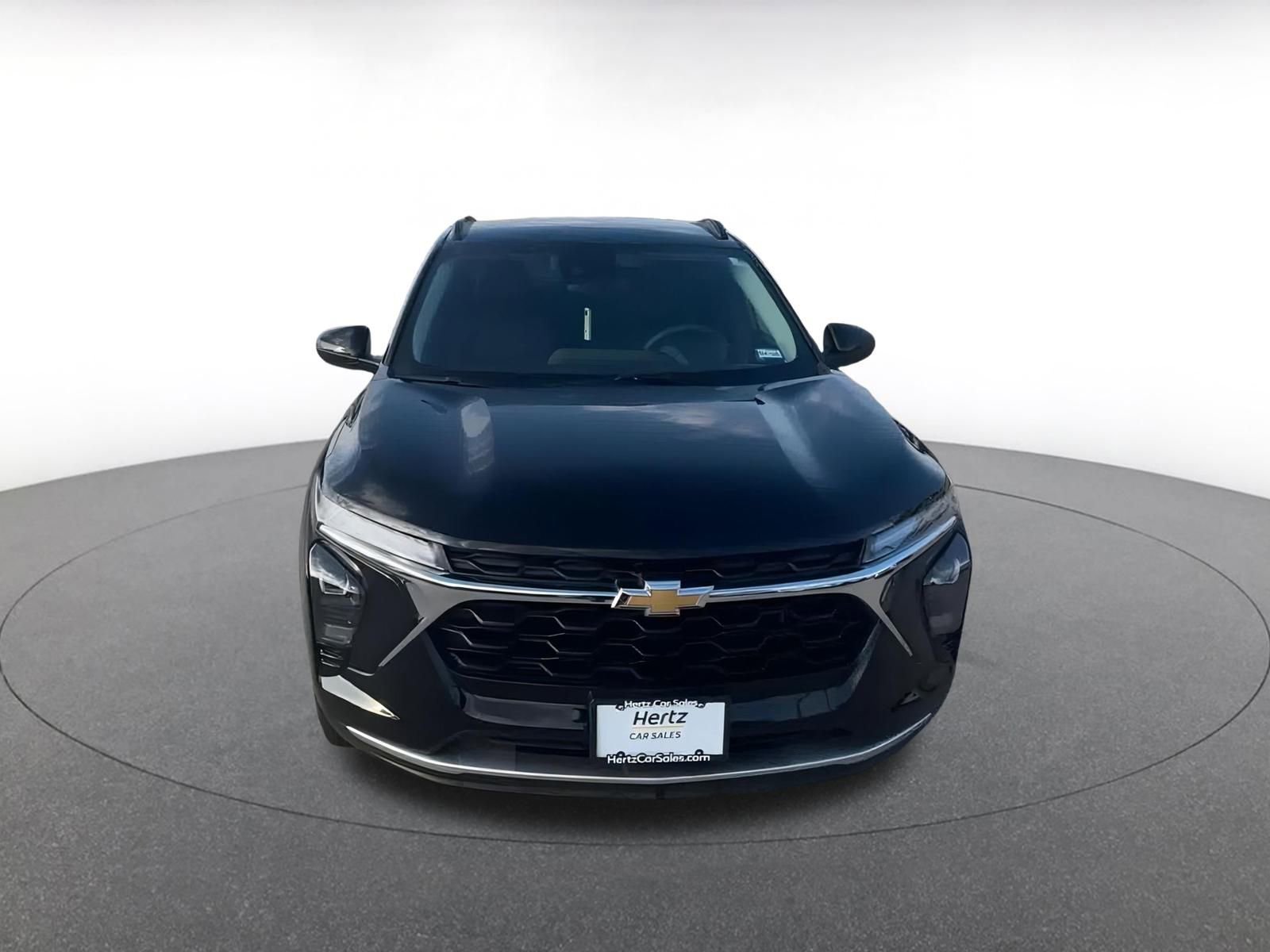 Thumbnail: 2025 Chevrolet Trax - 4