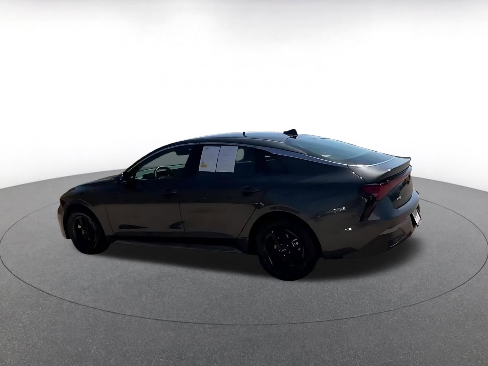 Thumbnail: 2025 Kia K5 - 10