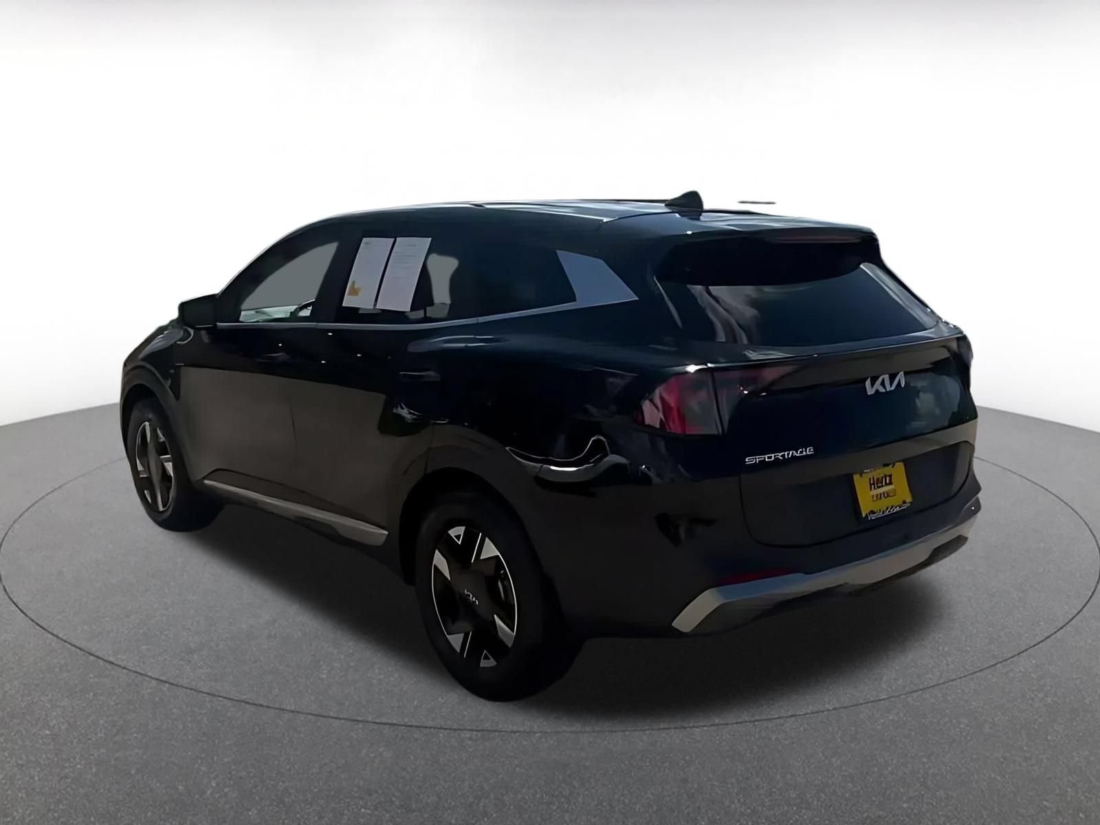 Thumbnail: 2026 Kia Sportage - 9