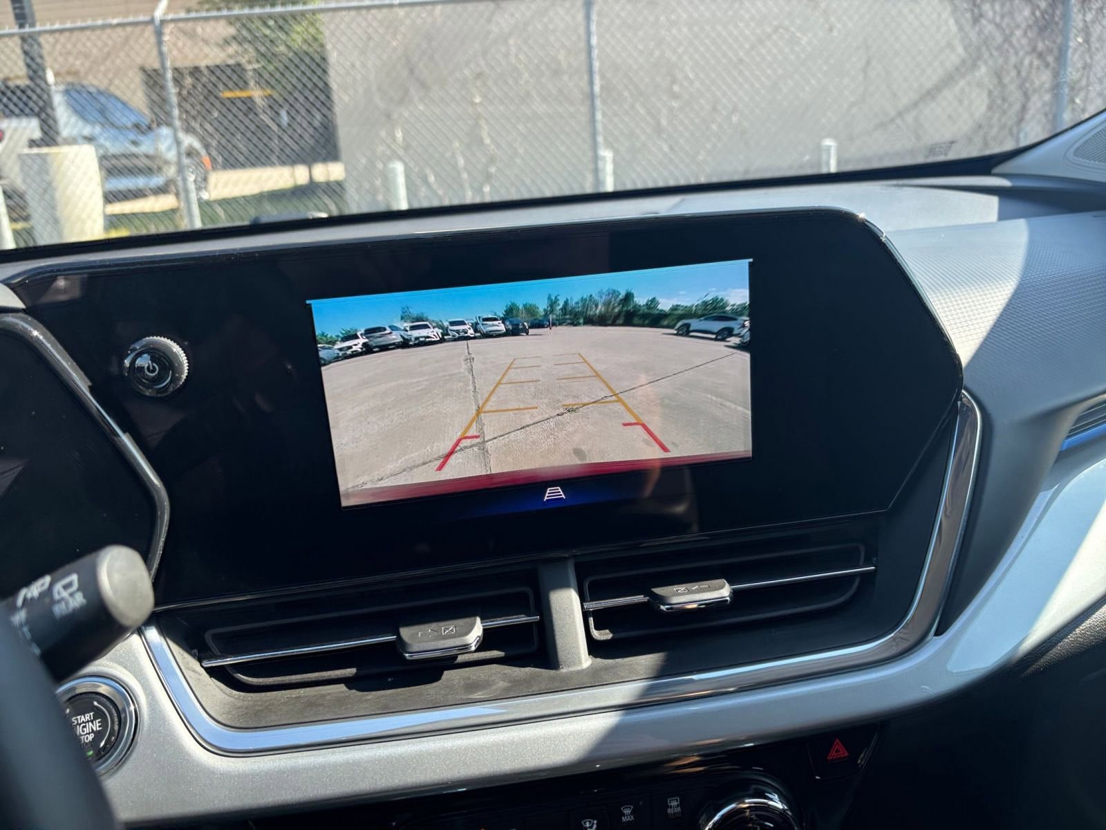 Thumbnail: 2025 Chevrolet Trax - 17