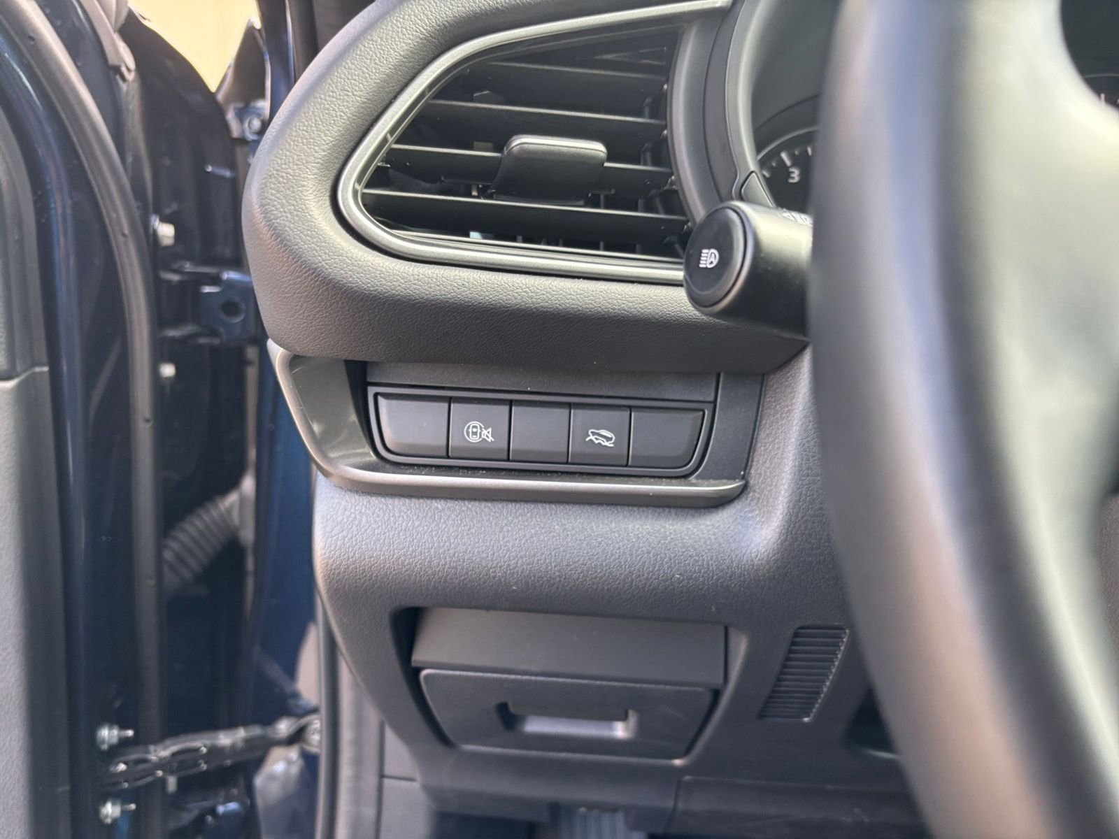 Thumbnail: 2025 Mazda CX-30 - 32