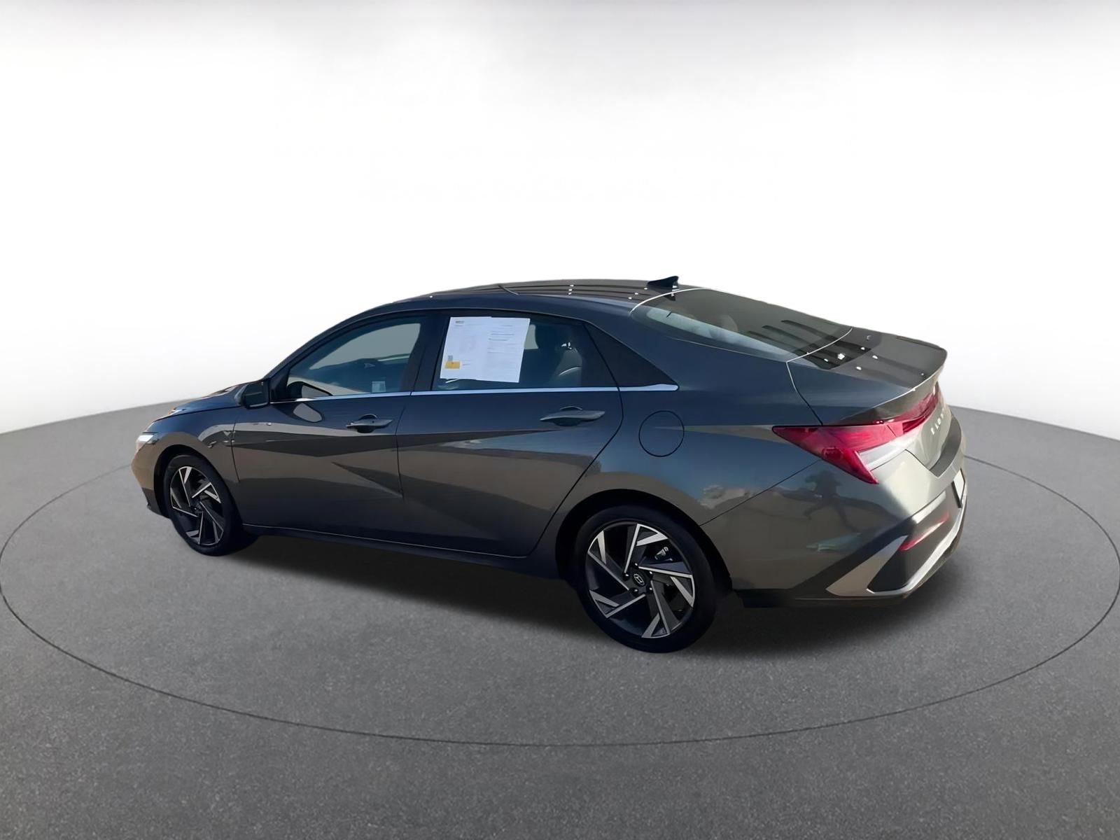 Thumbnail: 2025 Hyundai Elantra - 10