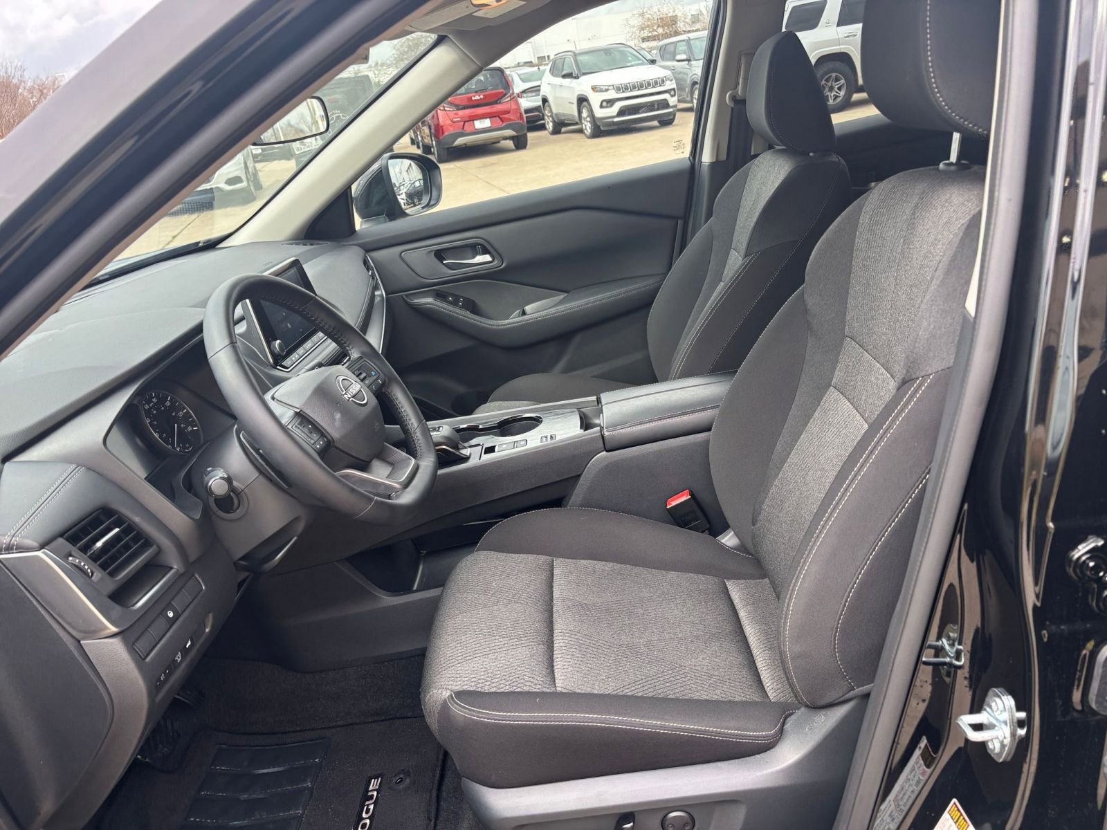 Thumbnail: 2025 Nissan Rogue - 29