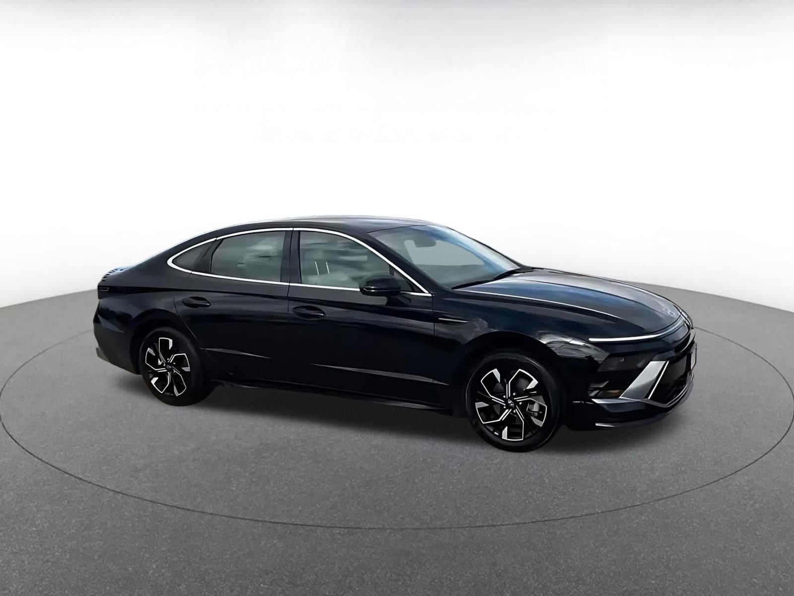 Thumbnail: 2025 Hyundai Sonata - 2