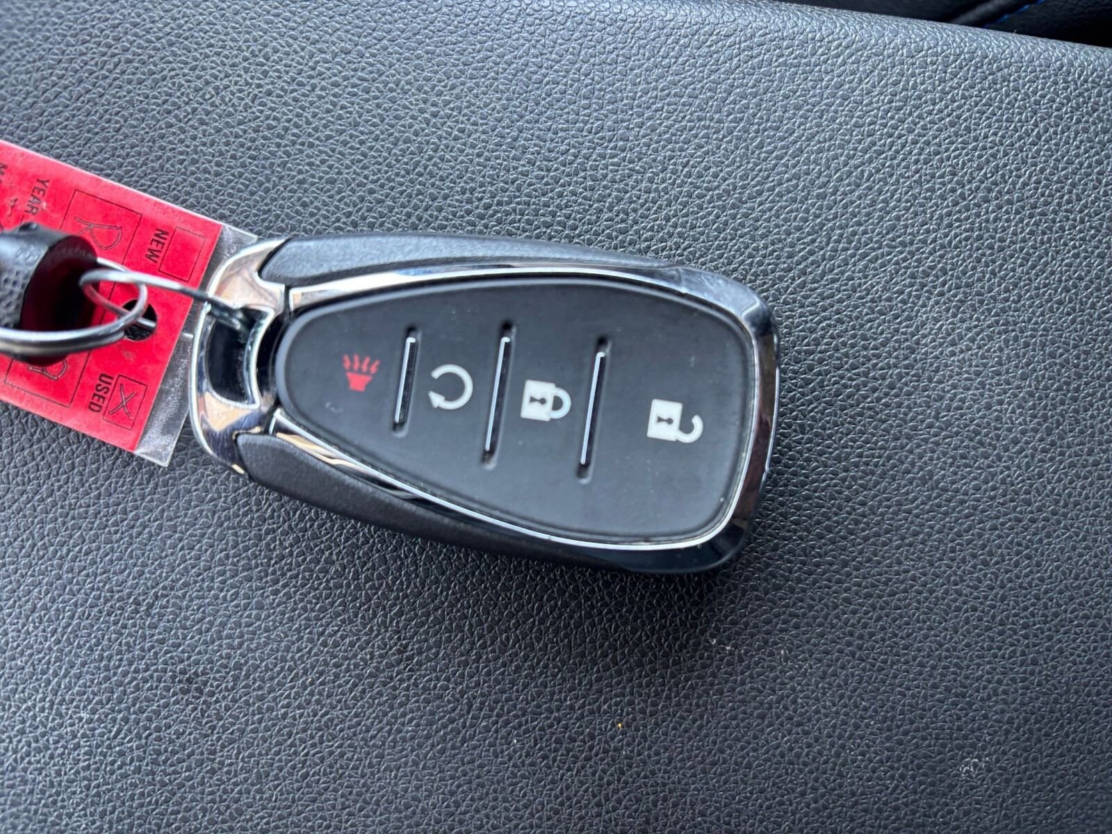 Thumbnail: 2025 Chevrolet Trax - 21