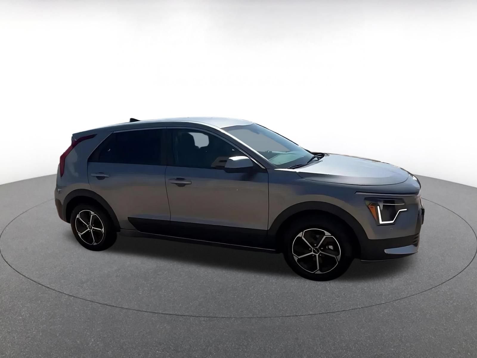 Thumbnail: 2026 Kia Niro - 2