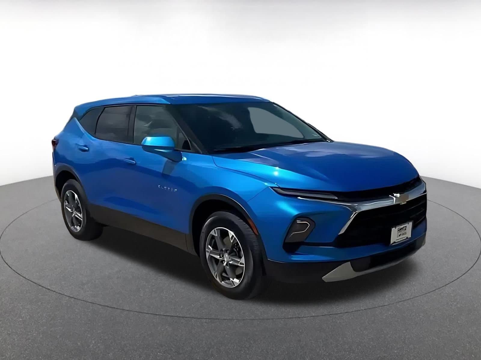 Thumbnail: 2025 Chevrolet Blazer - 2