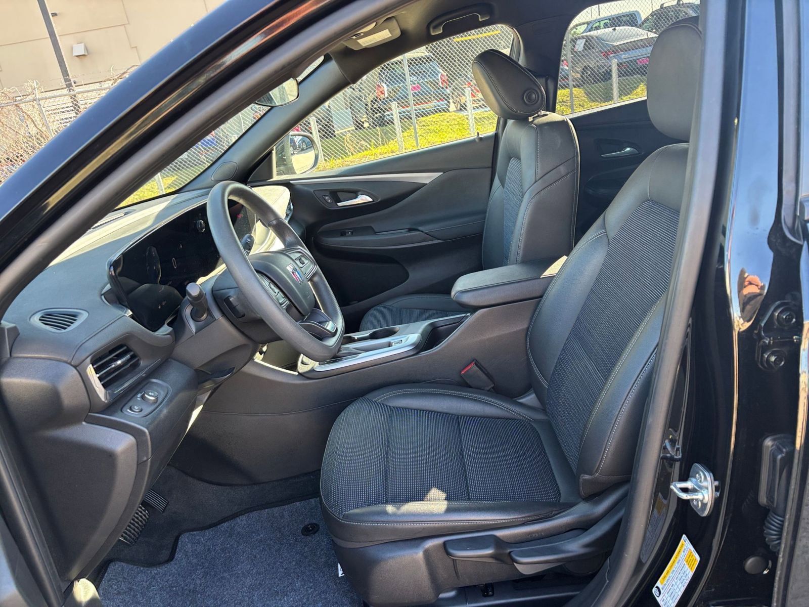 Thumbnail: 2025 Buick Envista - 24