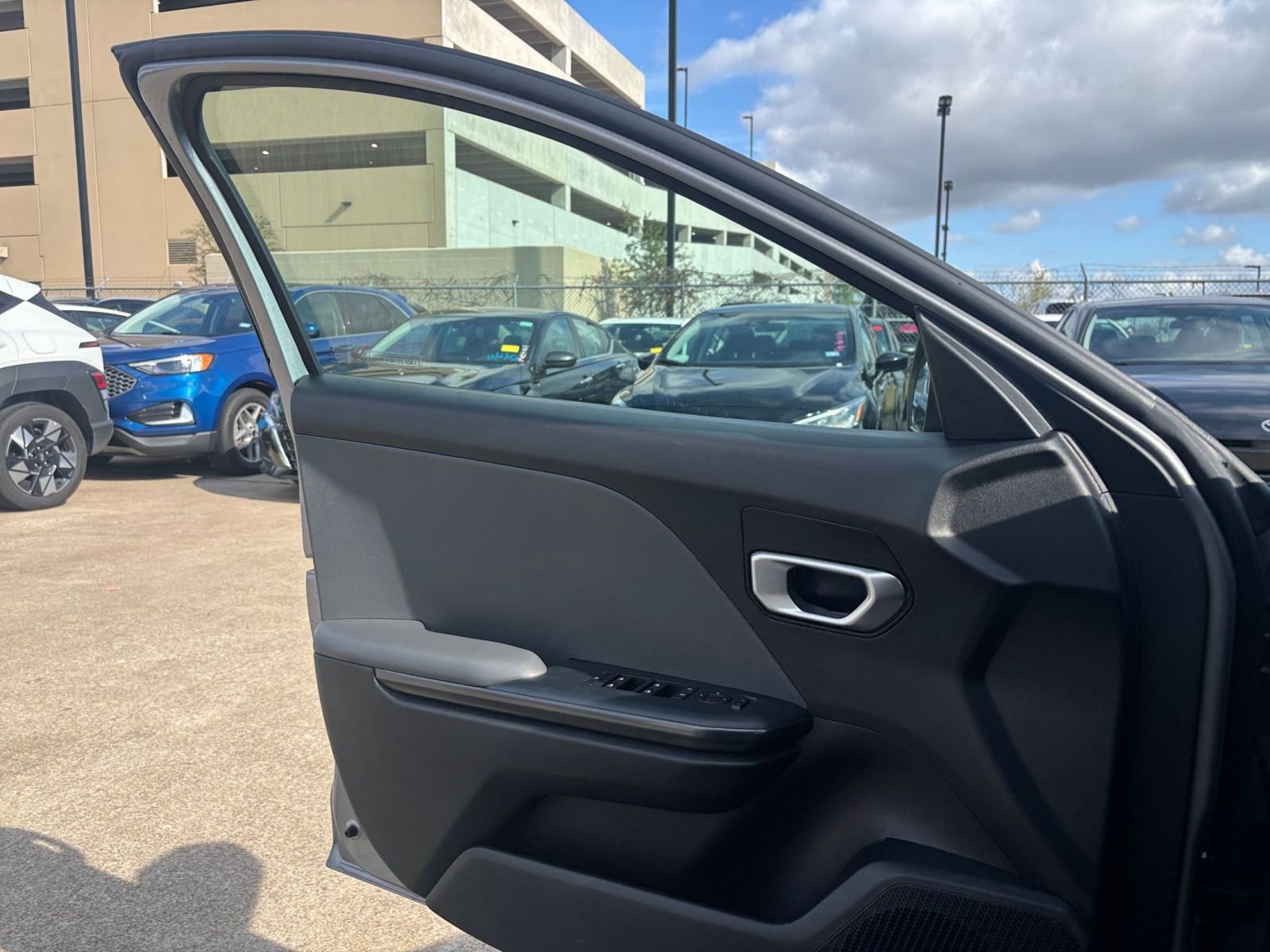 Thumbnail: 2025 Kia K4 - 20