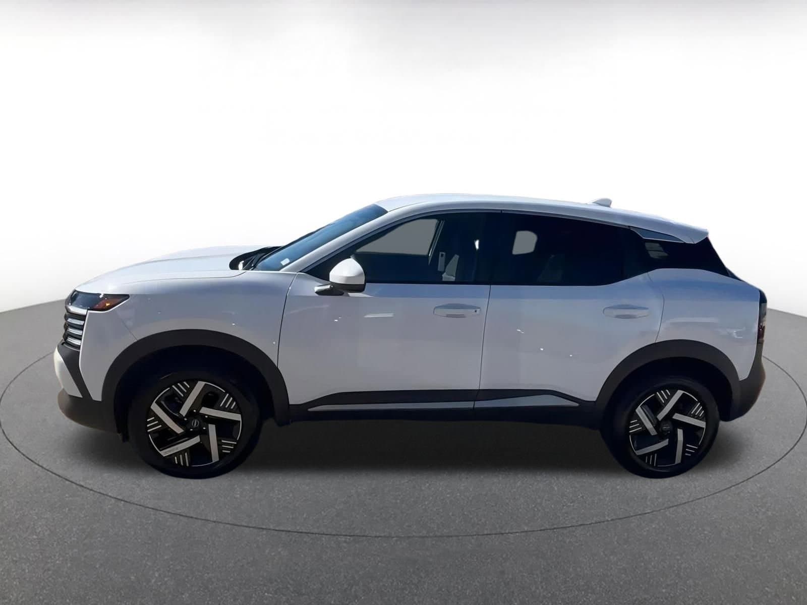 Thumbnail: 2025 Nissan Kicks - 9