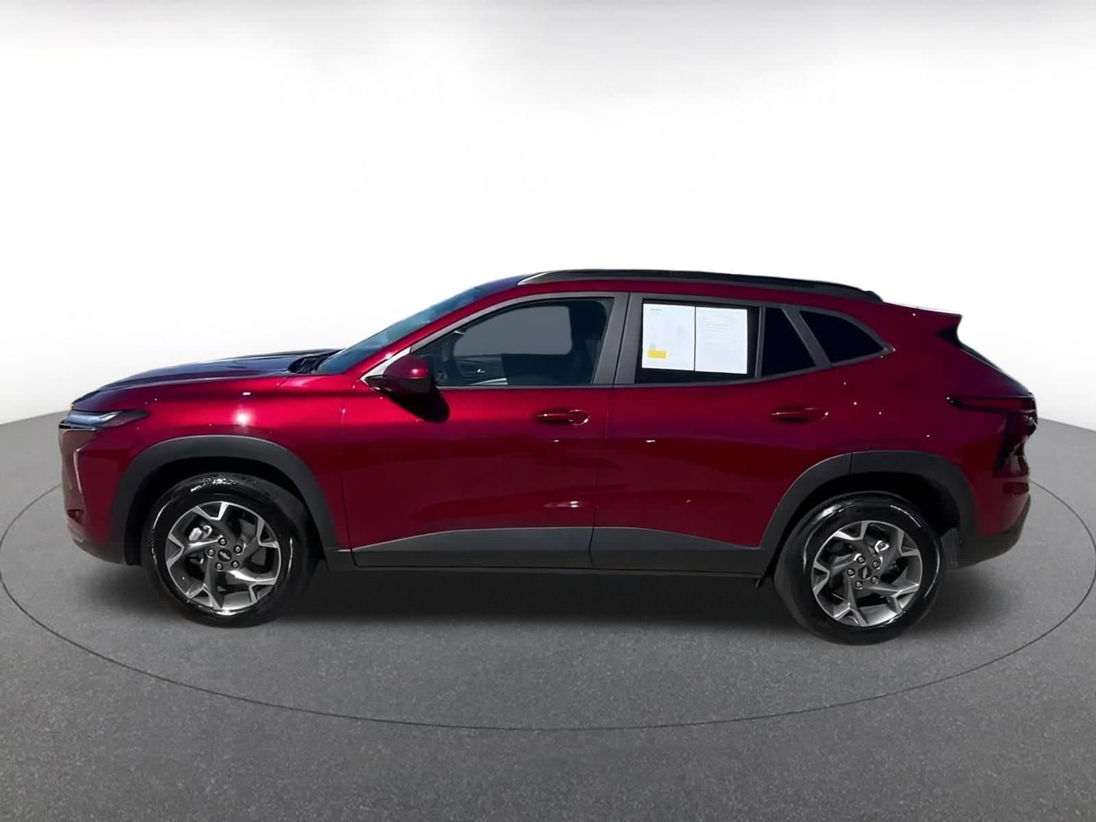Thumbnail: 2025 Chevrolet Trax - 7