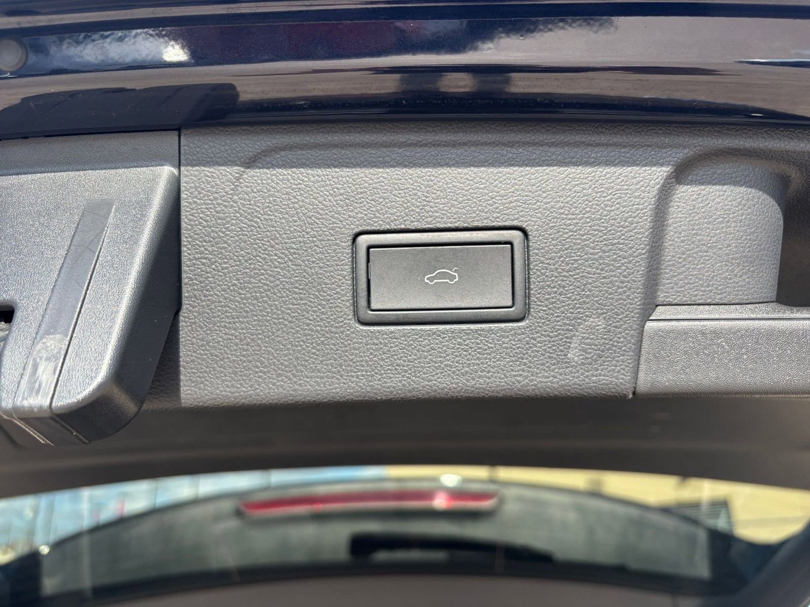 Thumbnail: 2025 Volkswagen Atlas - 24